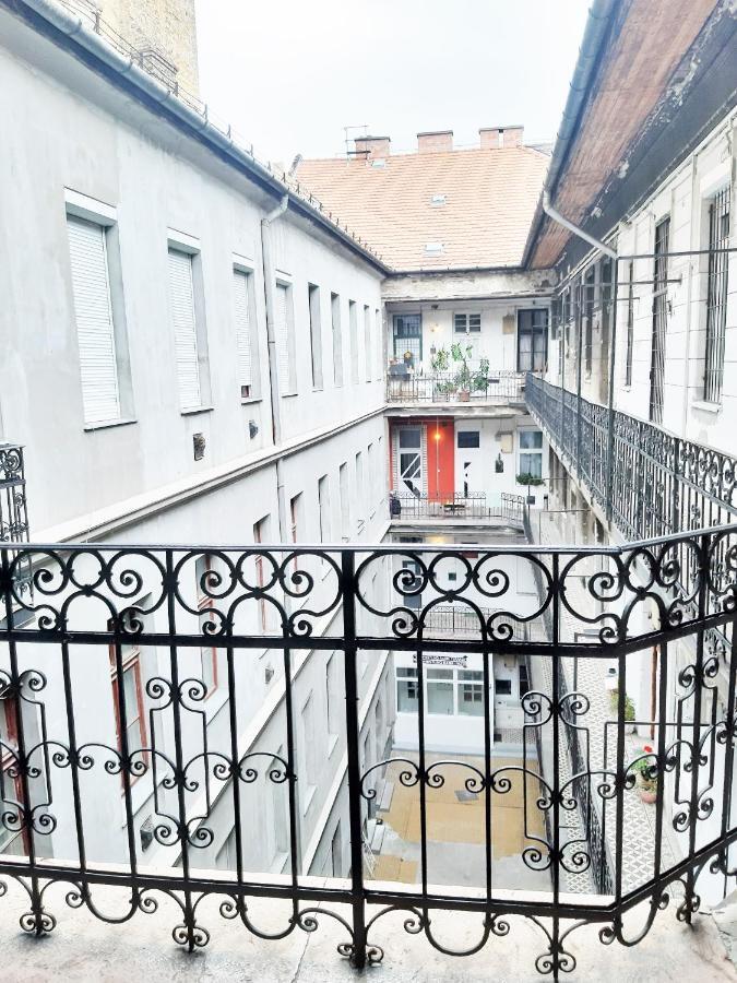 Bright Side Apartment Budapest Exterior photo